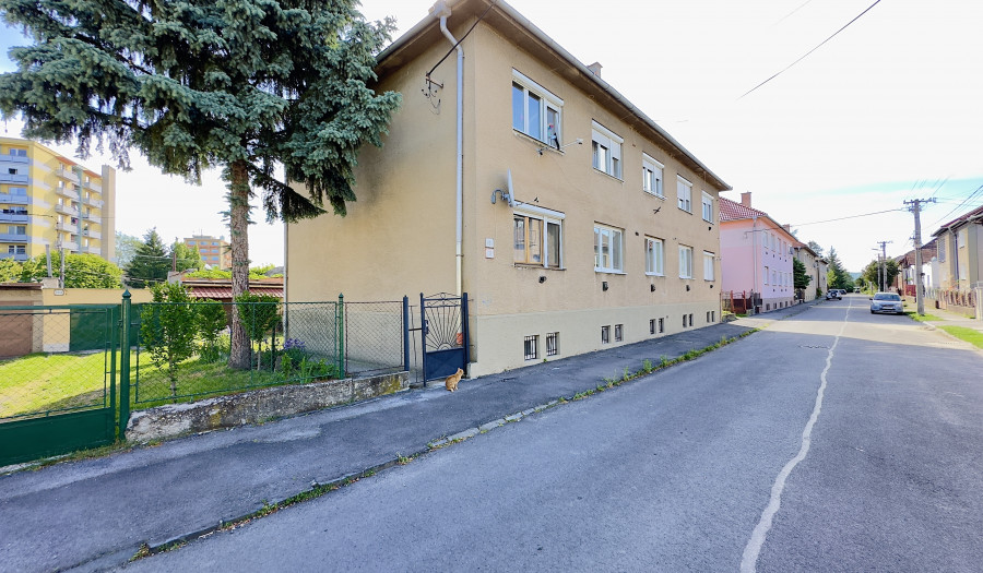 BOSEN | Na predaj, 2 izbový byt s garážou, Fiľakovo, 51m2