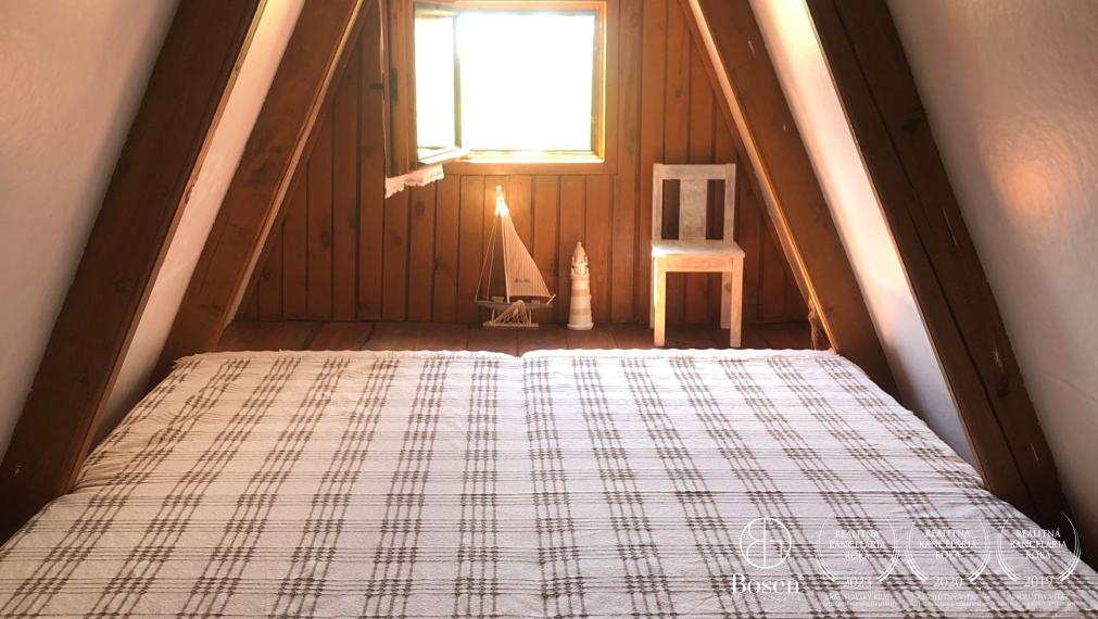 BOSEN | Čarovná chata obklopená lesom - Modra Ohňavy