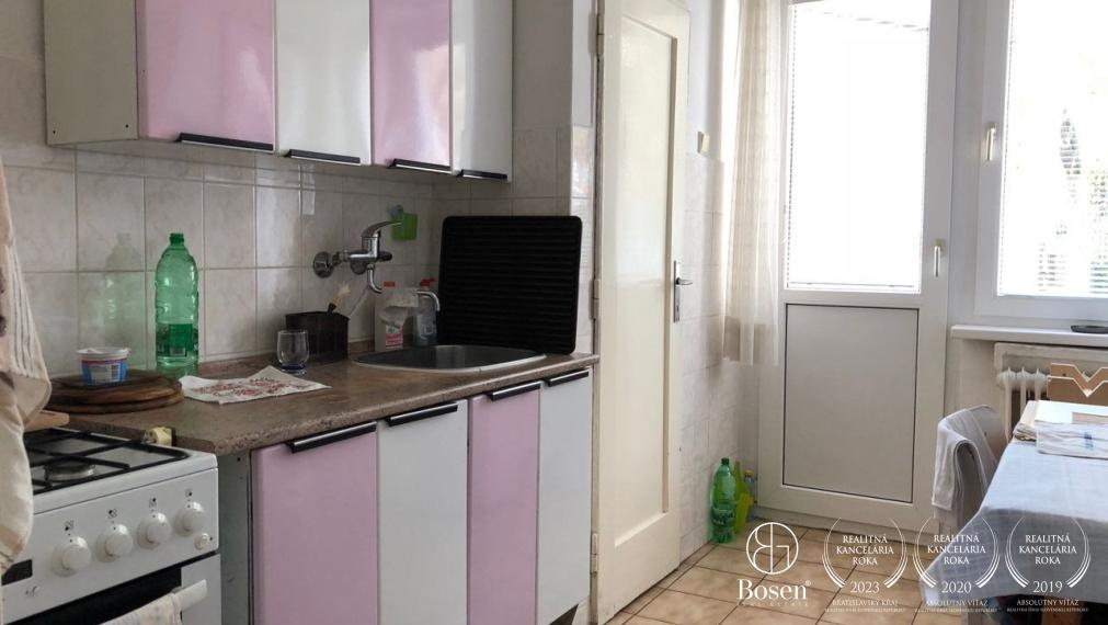 3 izbový byt s parkovaním, Ružinov - Nivy