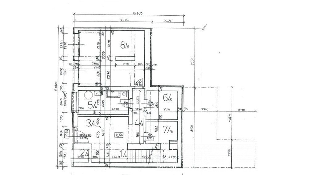 BOSEN | Superior 8 rooms. family house under Slavín