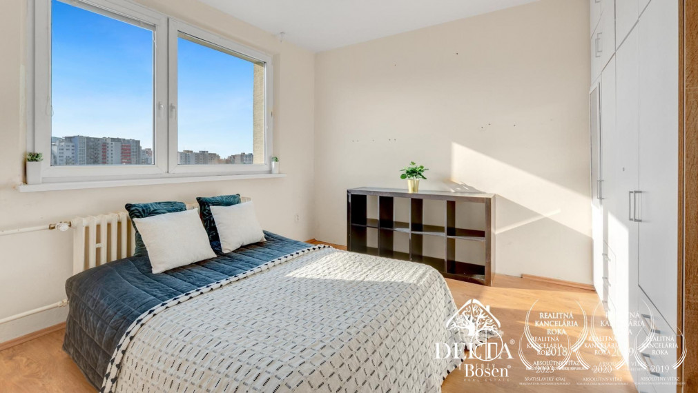 PREDANÉ - DELTA | 3 izbový byt s balkónom a pekným výhľadom, Dúbravka - Bratislava