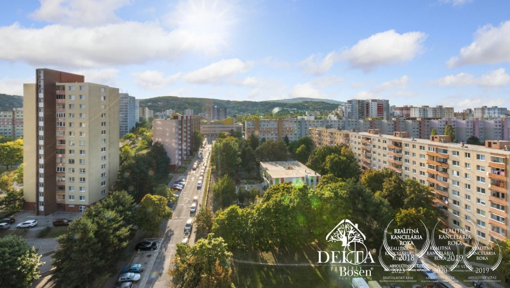 PREDANÉ - DELTA | 3 izbový byt s balkónom a pekným výhľadom, Dúbravka - Bratislava