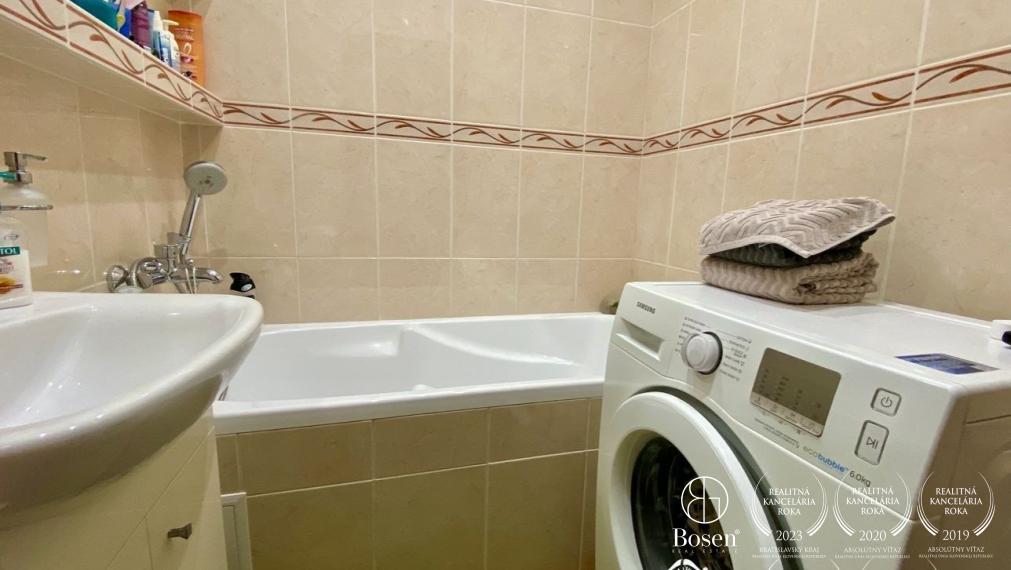 BOSEN | Predaný 3 izbový byt s loggiou, Mamateyova ul., Petržalka, 73 m2