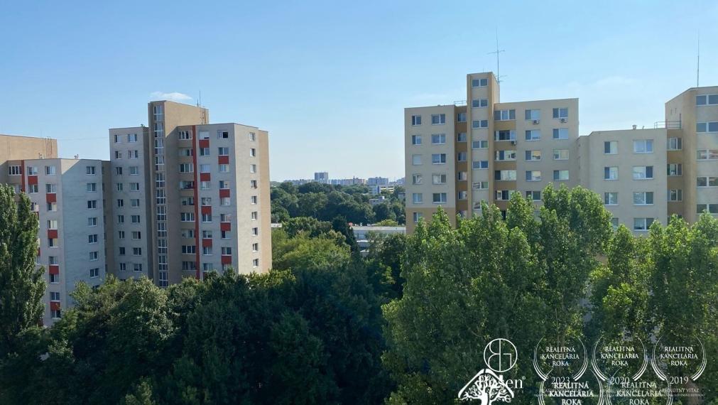 BOSEN | Predaný 3 izbový byt s loggiou, Mamateyova ul., Petržalka, 73 m2