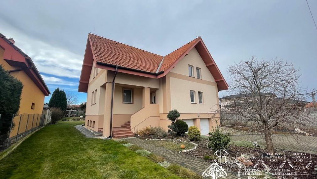 BOSEN | Priestranný 5 izb. RD s dvojgarážou, Vysoká pri Morave, 360 m2