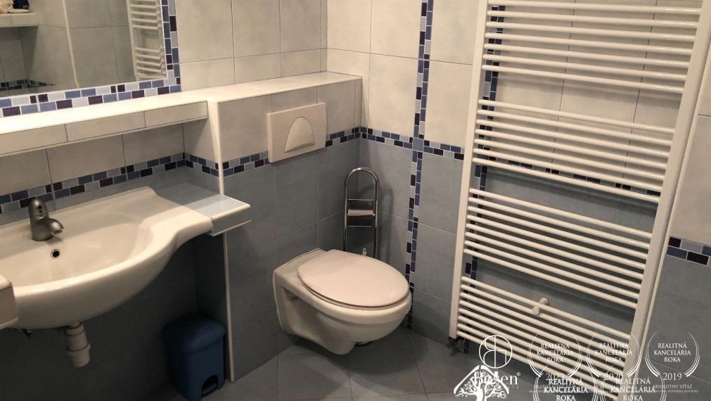 PREDANÉ - BOSEN | 5 izbový rodinný dom s garážou, Závod