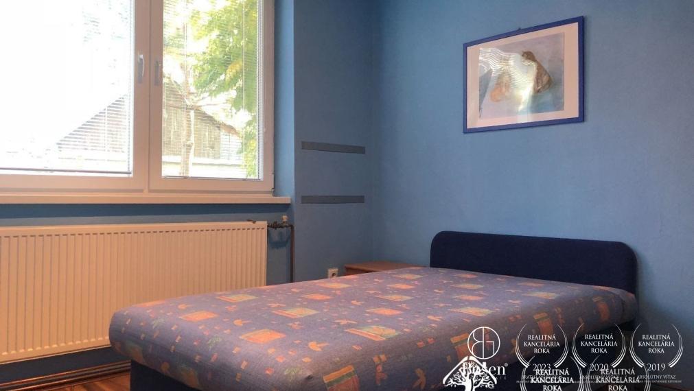 PREDANÉ - BOSEN | 5 izbový rodinný dom s garážou, Závod