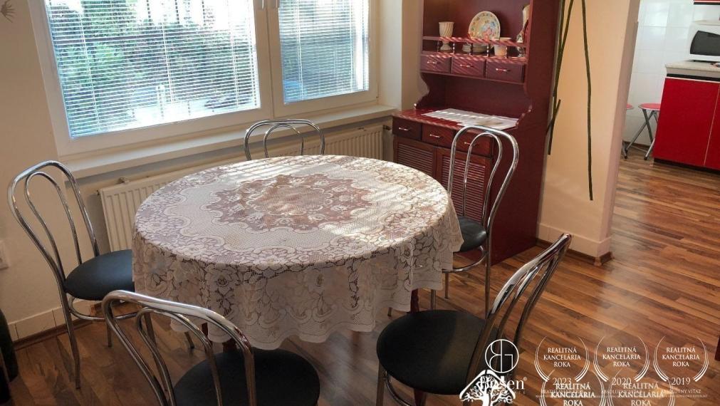 PREDANÉ - BOSEN | 5 izbový rodinný dom s garážou, Závod