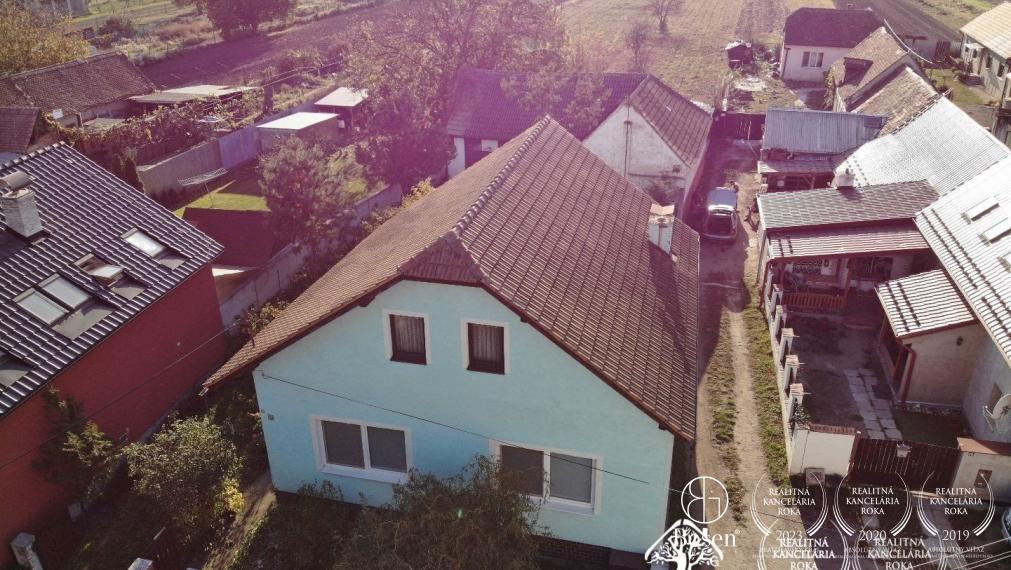 PREDANÉ - BOSEN | 5 izbový rodinný dom s garážou, Závod