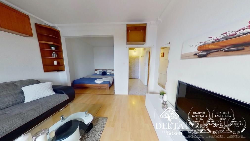 BOSEN | REZERVOVANÝ 1,5 izb. investičný byt s loggiou, Martinčeková, 33m2