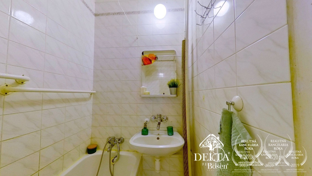 BOSEN | REZERVOVANÝ 1,5 izb. investičný byt s loggiou, Martinčeková, 33m2