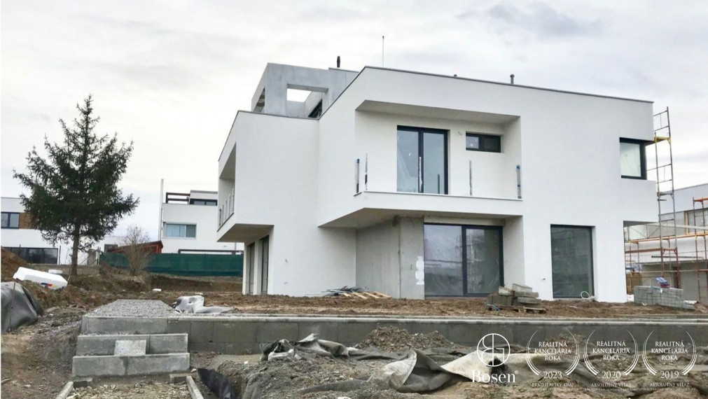 REZERVOVANÉ - 4i mezonet vo viladome, Záhorská Bystrica C3