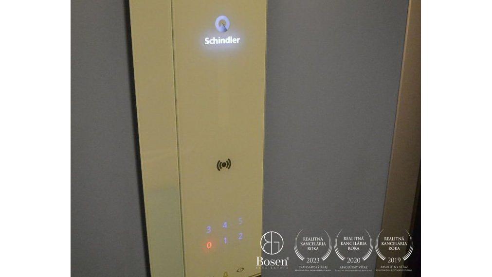 Predané BOSEN | Priestranný 2 izb. byt, novostavba, Údernícka