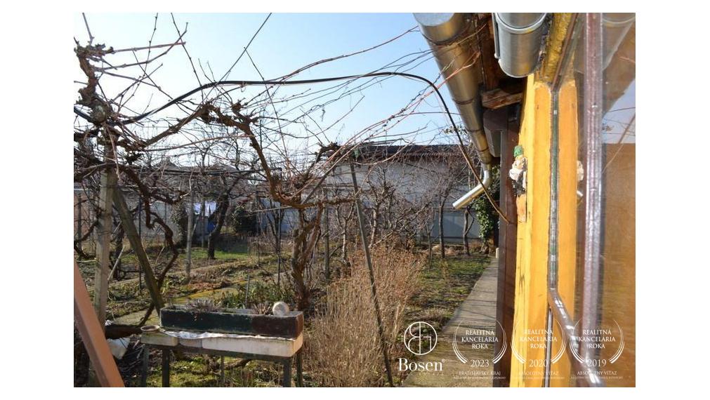 PREDANÉ - Rodinný dom pri Slnečných jazerách, Senec, 590m2