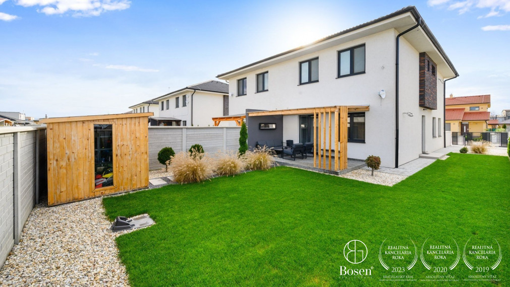 BOSEN |  3 izb.byty s vlastným parkovaním,priestranou záhradou