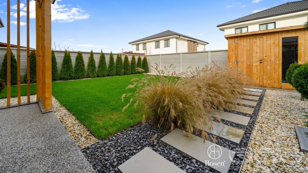 BOSEN |  3 izb.byty s vlastným parkovaním,priestranou záhradou