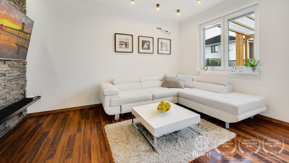 BOSEN |  3 izb.byty s vlastným parkovaním,priestranou záhradou