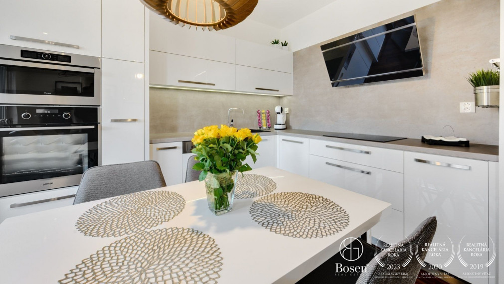 BOSEN |  3 izb.byty s vlastným parkovaním,priestranou záhradou