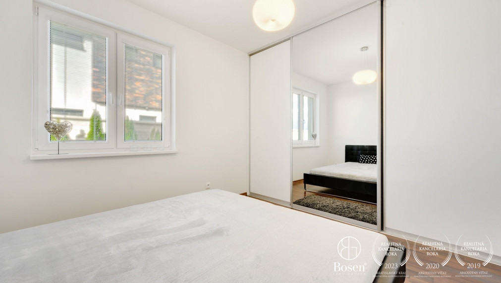 BOSEN |  3 izb.byty s vlastným parkovaním,priestranou záhradou