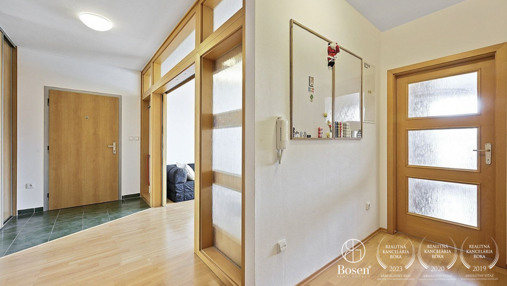 Zariadený 3 izbový byt, Šancová, Staré Mesto, 93 m2