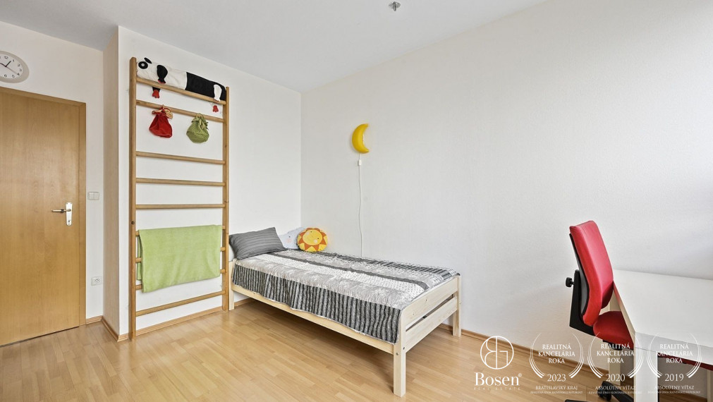 Zariadený 3 izbový byt, Šancová, Staré Mesto, 93 m2