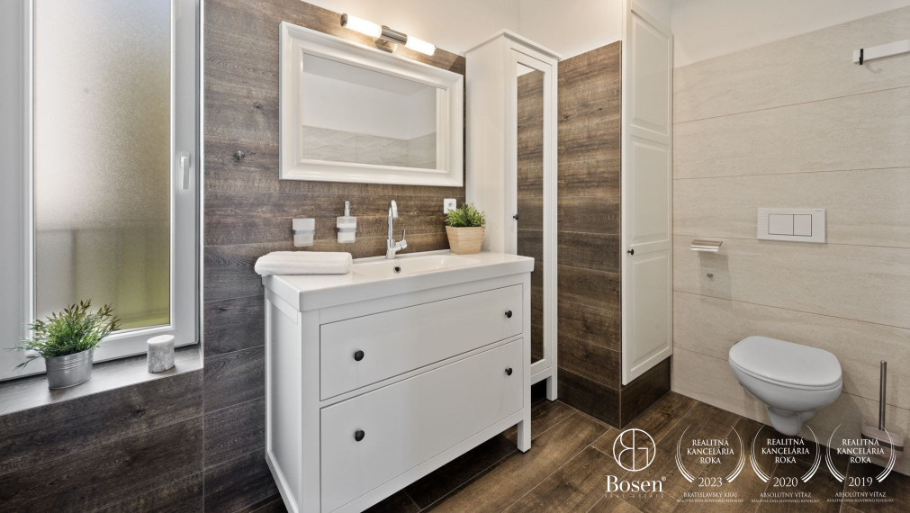 5 izb. rodinný dom s výhľadom do lesa - Petržalka, Slnečnice