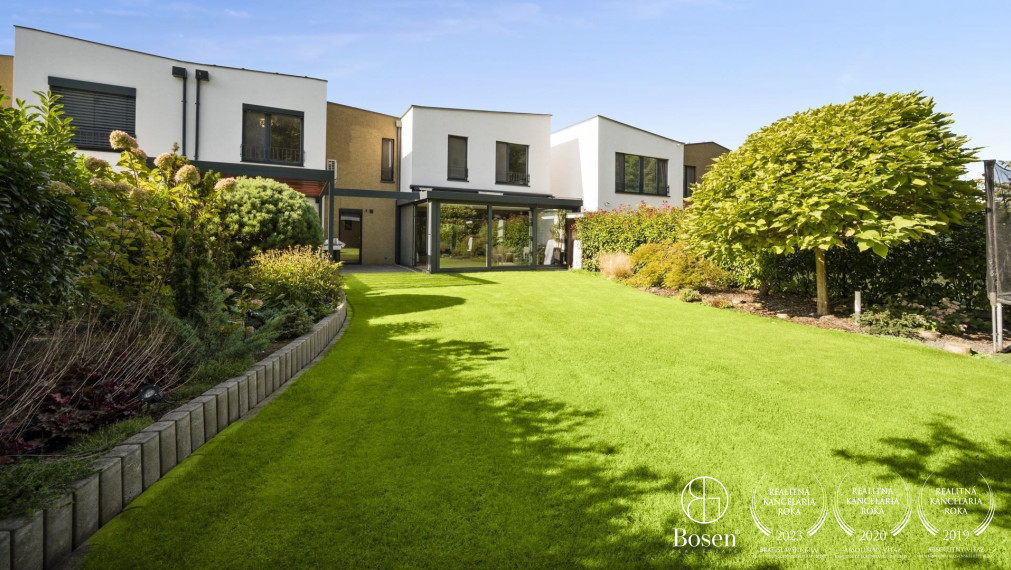 5 izb. rodinný dom s výhľadom do lesa - Petržalka, Slnečnice