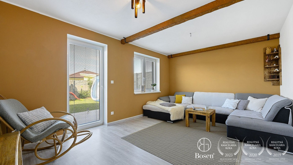 Zariadený 4 izbový mezonet so záhradkou, Hviezdoslavov