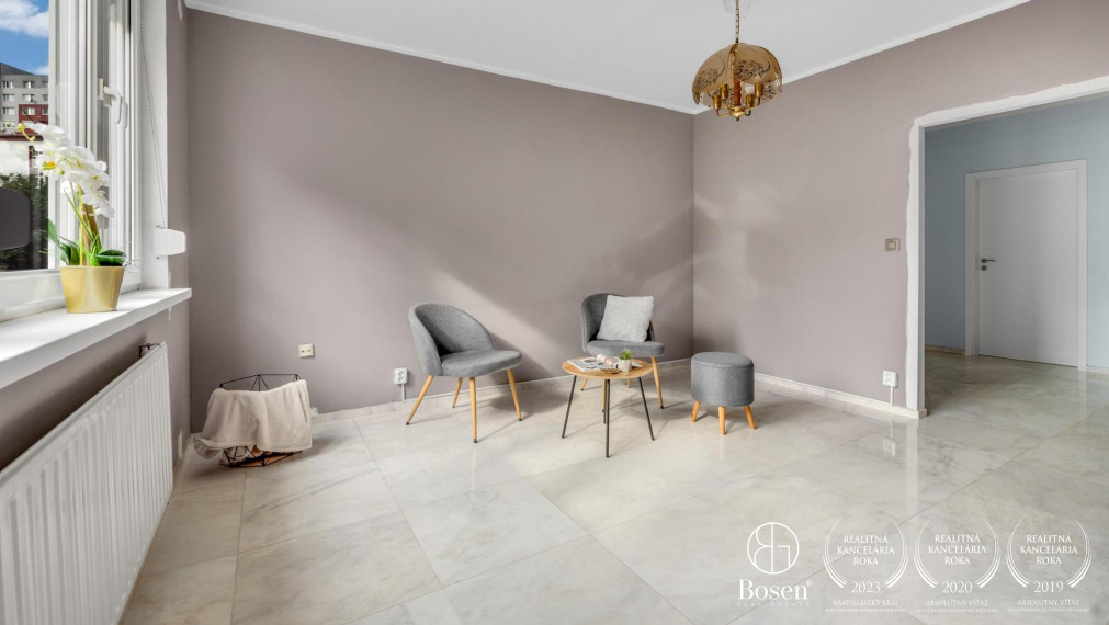 BOSEN |  REZERVOVANÝ 4 izbový byt s loggiou, Krásnohorská - Petržalka, 86 m2