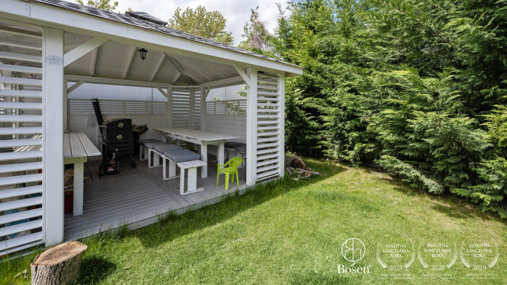 REZERVOVANÝ | Priestranný 2 izb.byt s predzáhradkou v projekte Na Piesku, Ružinov, 145 m2