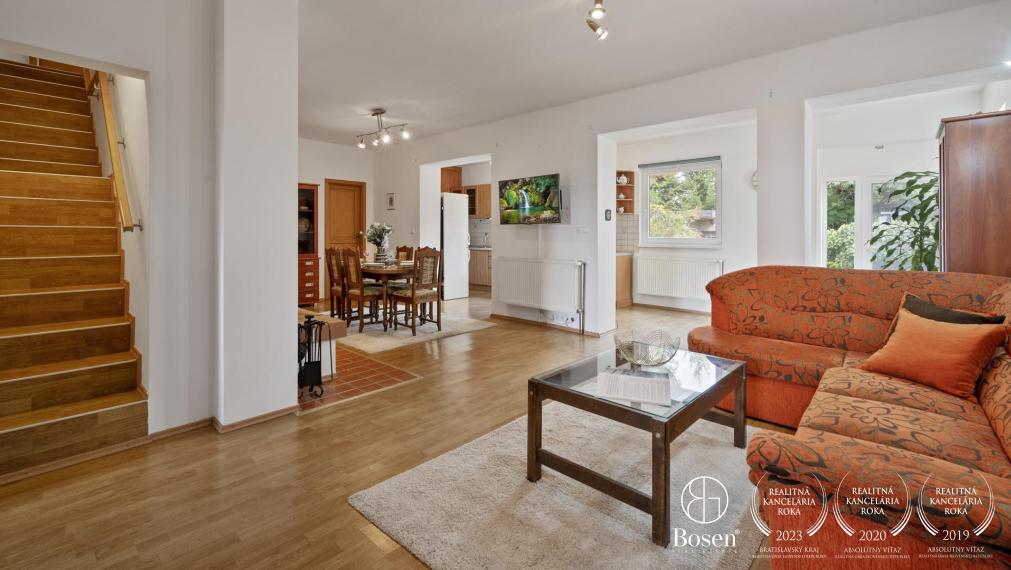 PREDANÉ v prvý deň obhliadok  - BOSEN |  5 izbový RD s možnosťou dvojgeneračného bývania