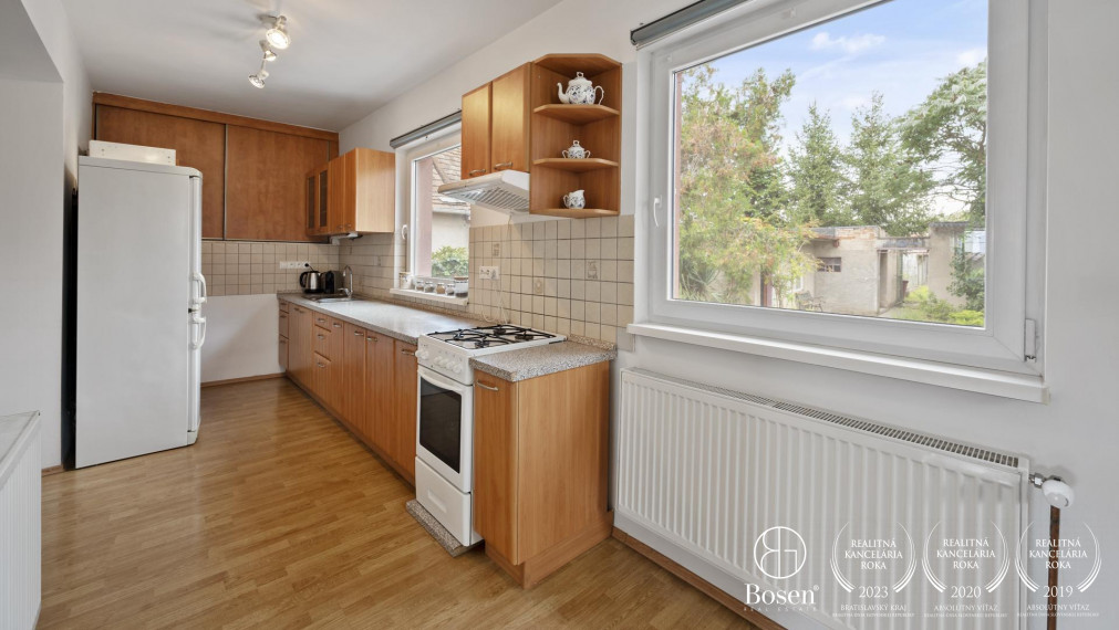 PREDANÉ v prvý deň obhliadok  - BOSEN |  5 izbový RD s možnosťou dvojgeneračného bývania