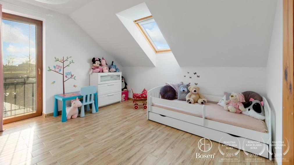 BOSEN | Dvojpodlažný 5 izbový rodinný dom, Devínska Nová Ves