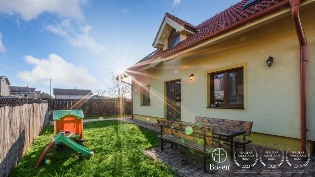 BOSEN | Dvojpodlažný 5 izbový rodinný dom, Devínska Nová Ves