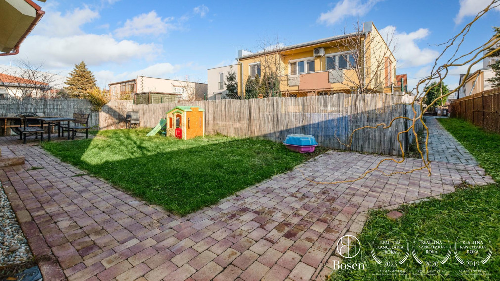 BOSEN | Dvojpodlažný 5 izbový rodinný dom, Devínska Nová Ves