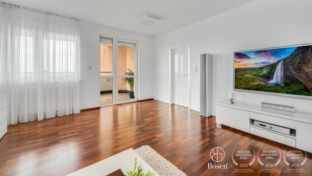 BOSEN | PREDANÉ: 2 izbový byt s výhľadom na Bratislavu, Karlova Ves, Kresánkova ul.