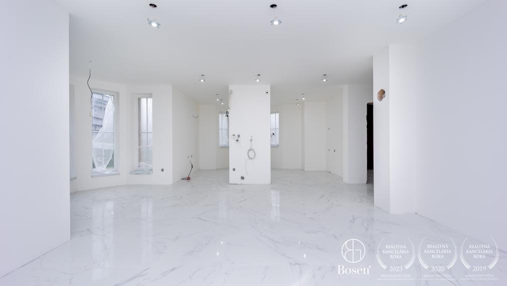 PREDANÉ na prvej obhliadke  - BOSEN |  6 izbový rodinný dom so slnečným pozemkom, Rusovce - Bratislava