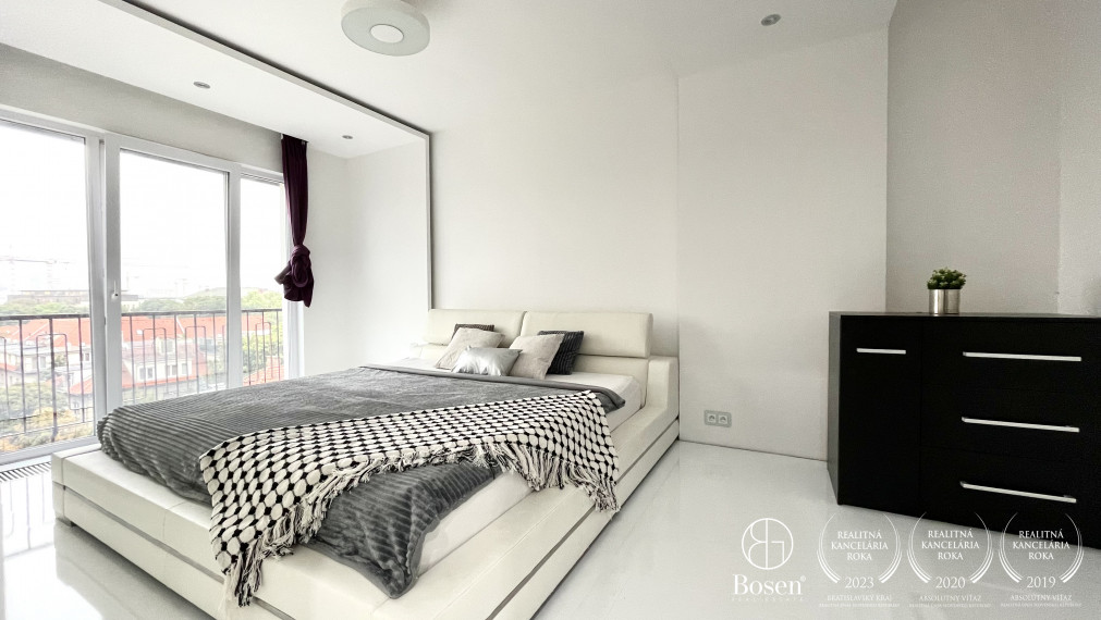 Prenajaté - BOSEN | slnečný 3 izbový strešný mezonet