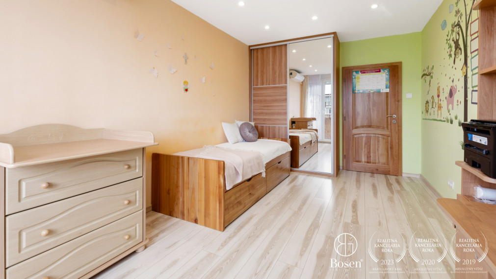 BOSEN | 3 izb. byt Mikovíniho - Nové Mesto