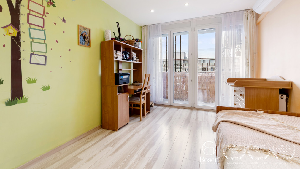 BOSEN | 3 izb. byt Mikovíniho - Nové Mesto