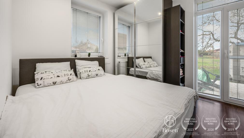 PREDANÉ - 3 izbový slnečný dom 1406m2, Jelka