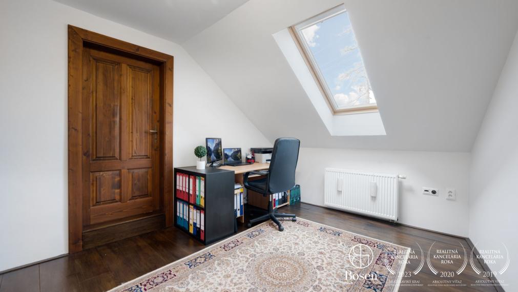 PREDANÉ - BOSEN | Rodinný dom v historickom centre, Svätý Jur