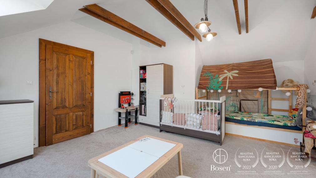 PREDANÉ - BOSEN | Rodinný dom v historickom centre, Svätý Jur