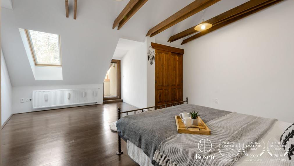 PREDANÉ - BOSEN | Rodinný dom v historickom centre, Svätý Jur