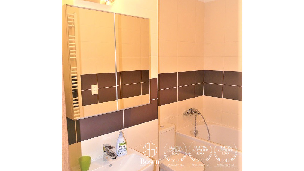 Zariadený 1 izbový byt ,Šamorín, sídlisko Platan