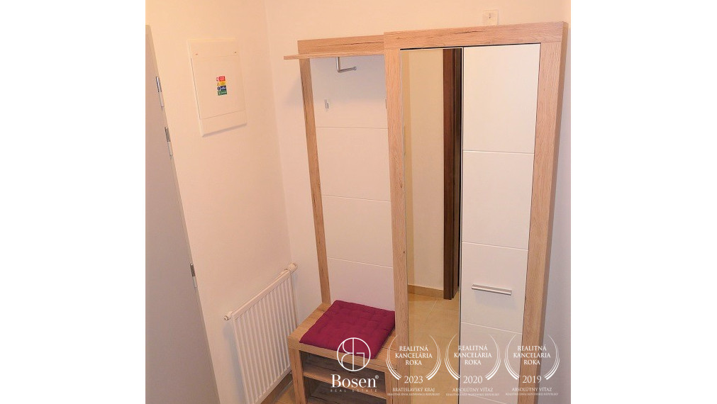 Zariadený 1 izbový byt ,Šamorín, sídlisko Platan