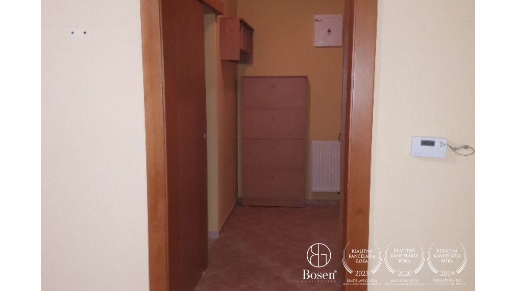 Prenájom 2 izbového bytu v Šamoríne