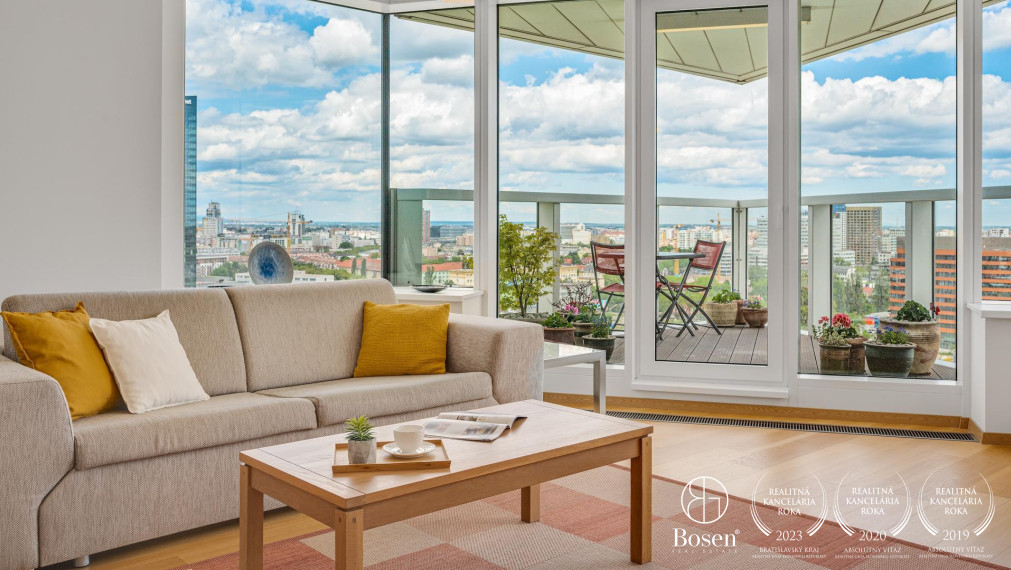 BOSEN | PREDANÉ: PANORAMA CITY: 3 izbový byt na 17. poschodí, Staré Mesto, 92 m2