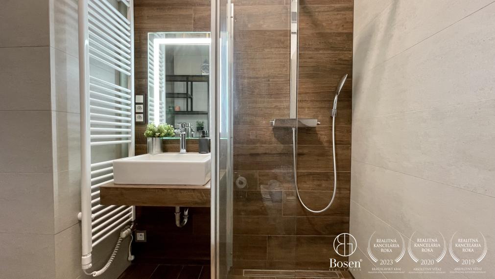 Prenajaté - BOSEN | slnečný 3 izbový strešný mezonet