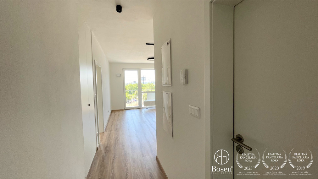 BOSEN | PPRENAJATÉ nezariadený 2 izbový klimatizovaný byt v novostavbe NUPPU, Hraničná, Ružinov, 50 m2